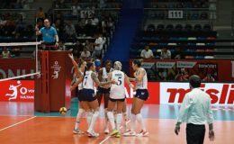 Kadın Voleybol Takımından İlk Maç İlk Galibiyet