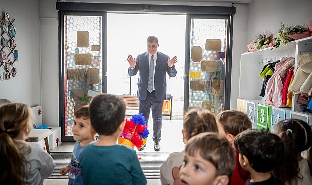 Başkan Tugay’dan yeni anaokulları müjdesi  “Fiyatlar yarıya düştü okul sayısı iki katına çıkacak”