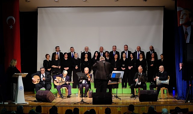 Aydın Büyükşehir Belediyesi, kültür ve sanat etkinliklerine devam ediyor. Büyükşehir Belediyesi Türk Sanat Müziği Korosu, Kuyucak’ta konser düzenledi