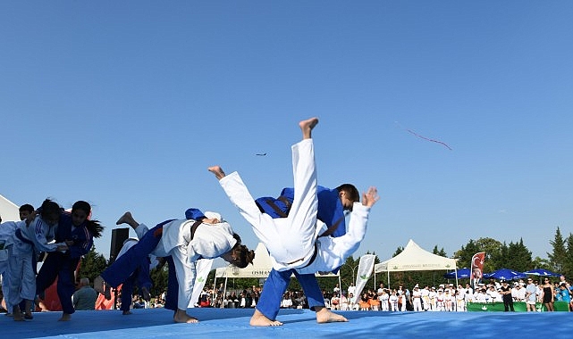 Osmangazi Belediyesi’nden gençlik ve spor şenliği