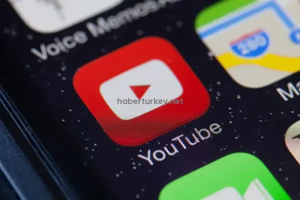 “YouTube’a Sor” Özelliği Tanıtıldı: Yapay Zeka Videoları Özetliyor